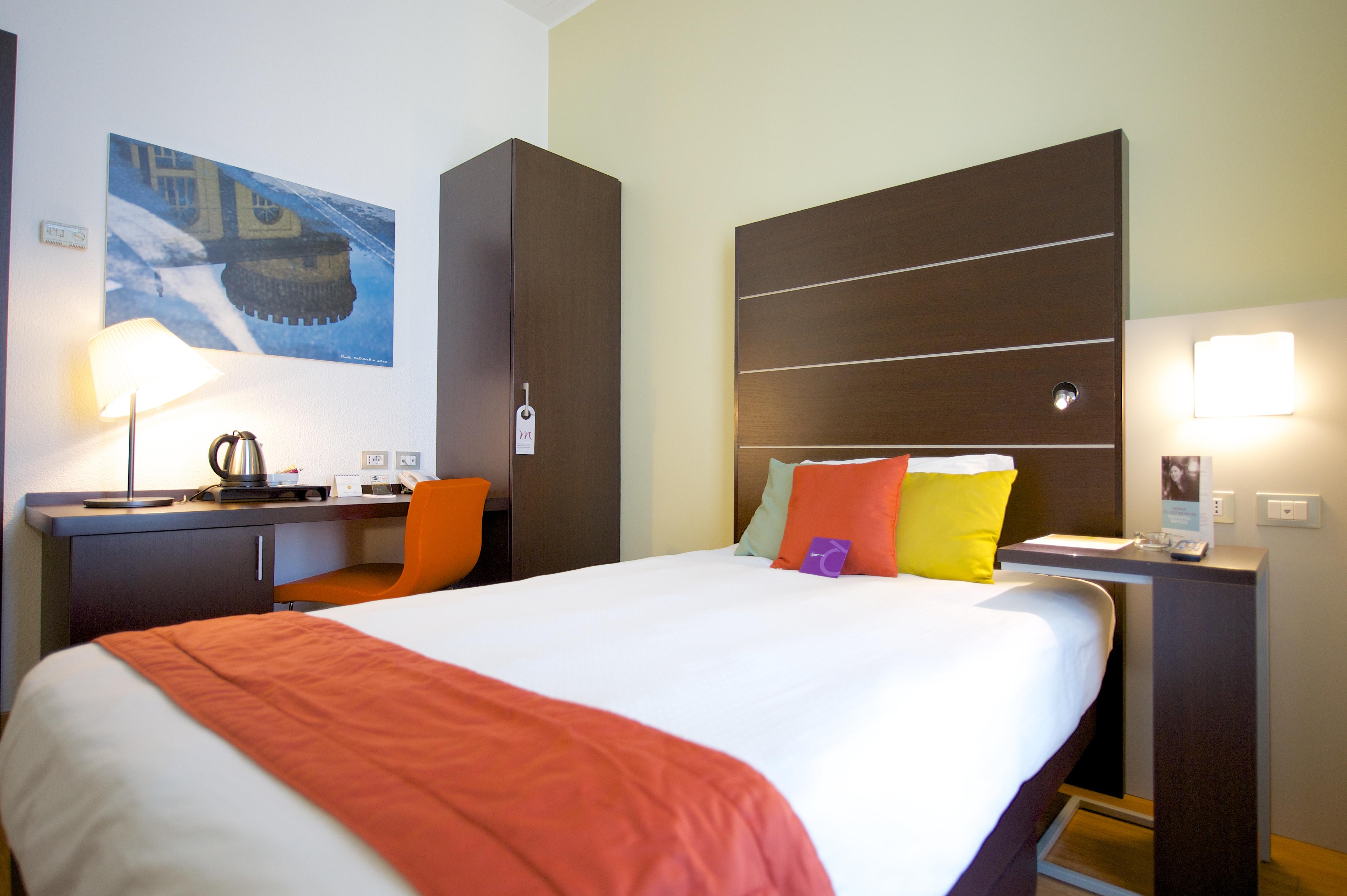Mercure Napoli Centro Angioino Exterior photo