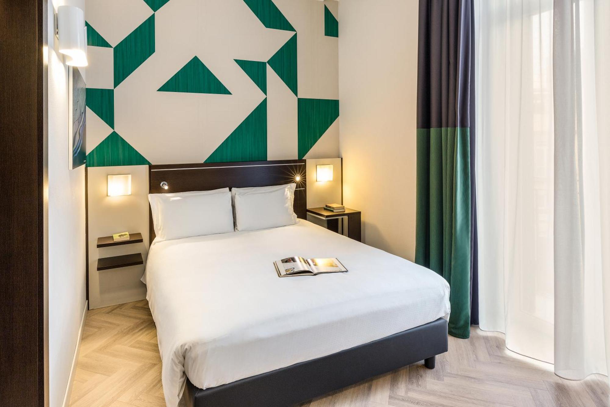 Mercure Napoli Centro Angioino Exterior photo